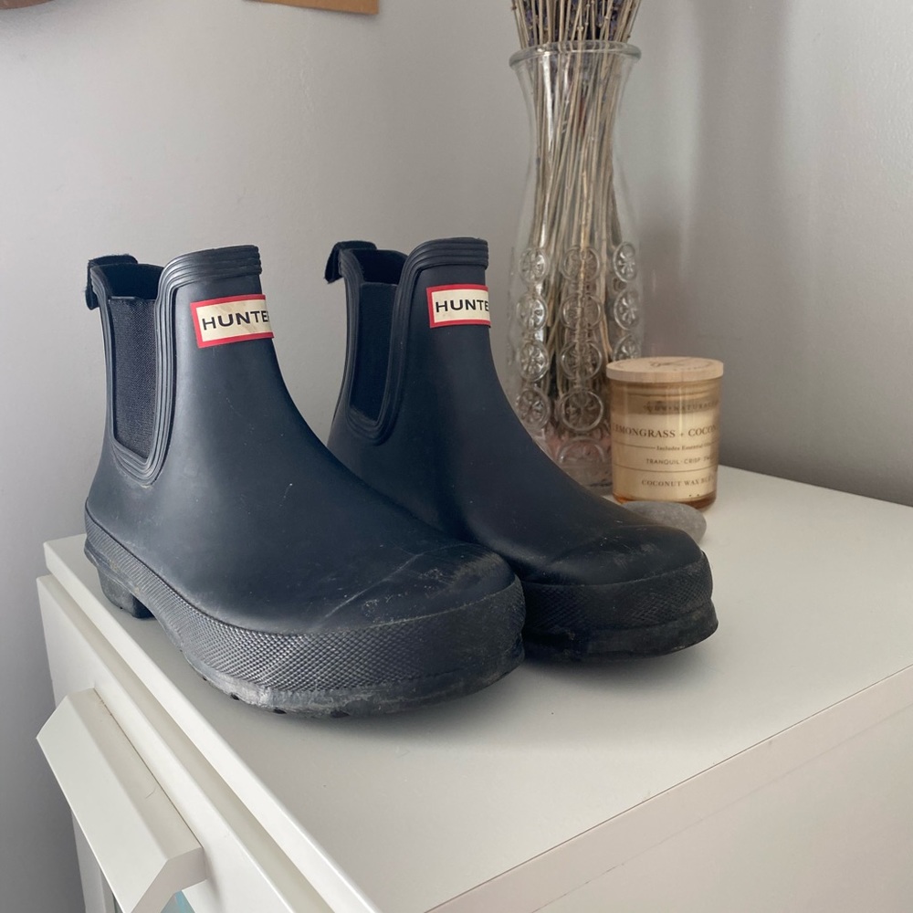 Hunter black Chelsea boots